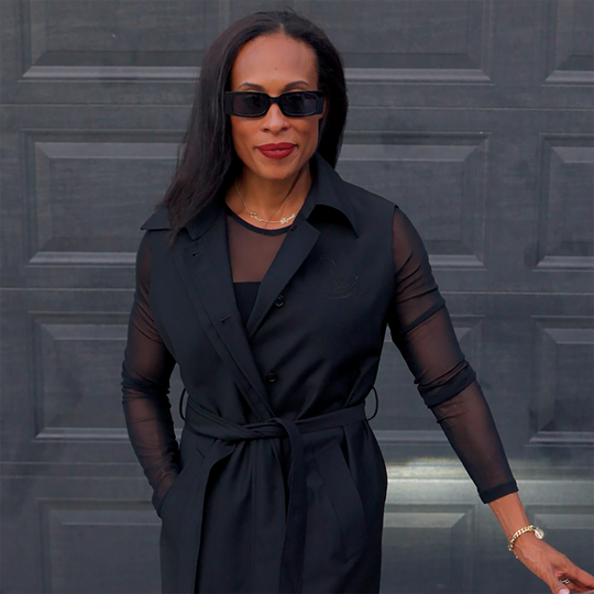 Δ Sleeveless Trench Coat-Blk